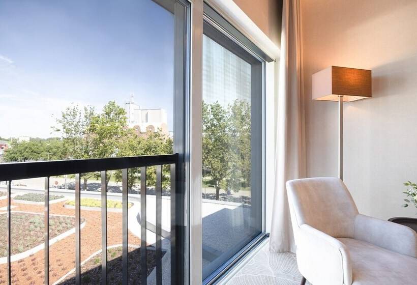 スタンダードルーム, Gerardus