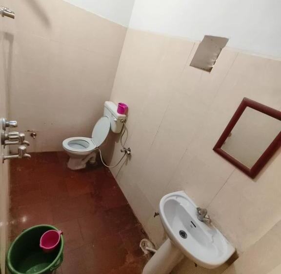 غرفة ديلوكس, Rajgarh