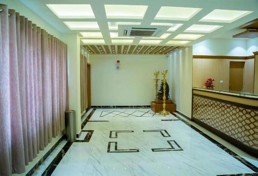 豪华房间, The Grand White Palace