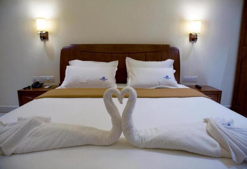 豪华房间, The Grand White Palace