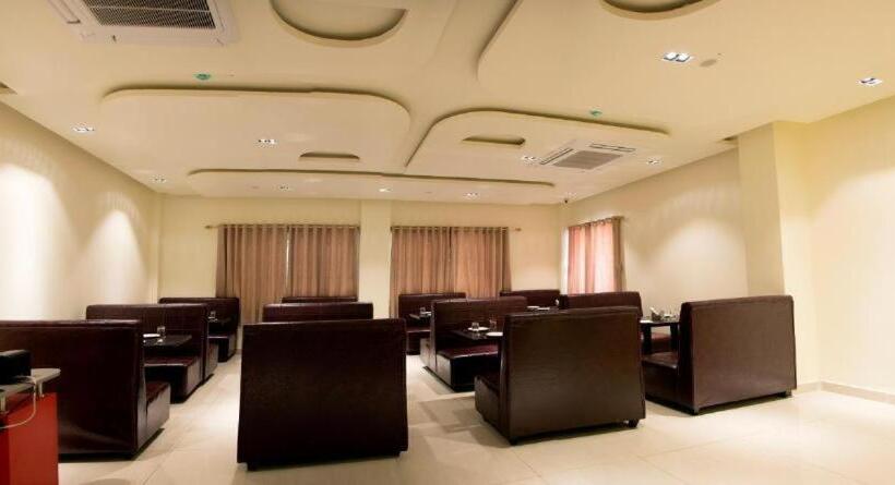 套房, The Grand White Palace