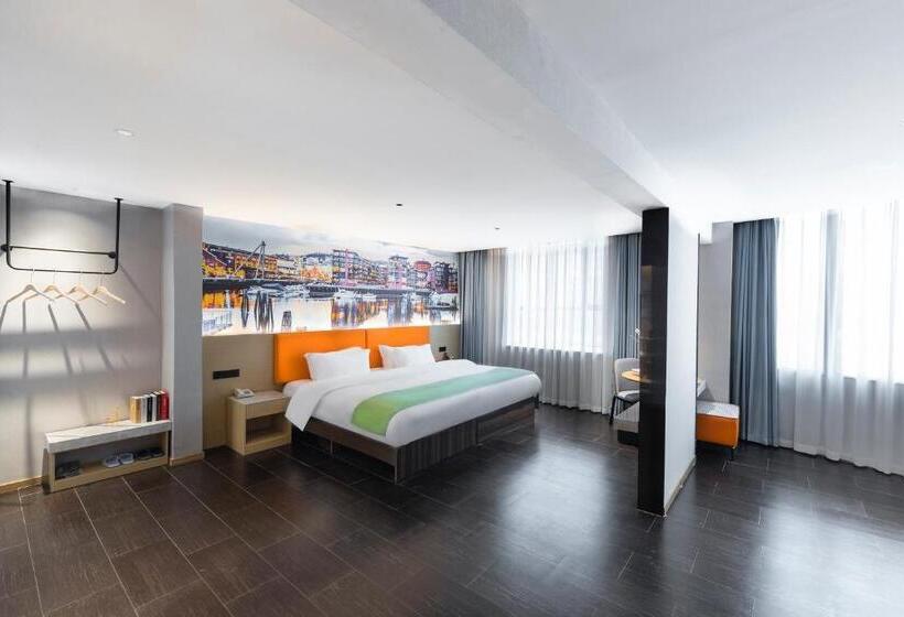 סוויטה עם נוף לעיר, Jiahua Hotel   Wanzai Ancient City