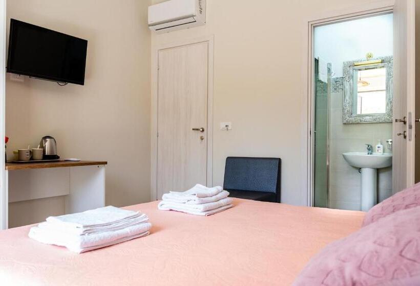 اتاق استاندارد, Gennaro Holidays