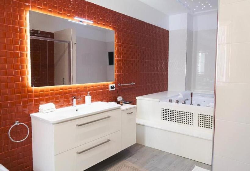 חדר דלוקס, Largo San Biagio