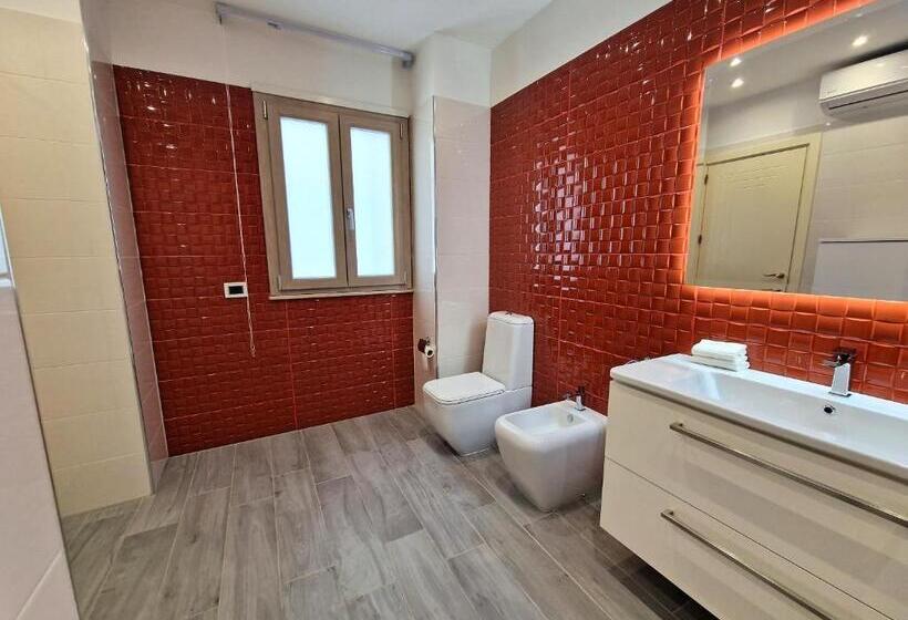 חדר דלוקס, Largo San Biagio