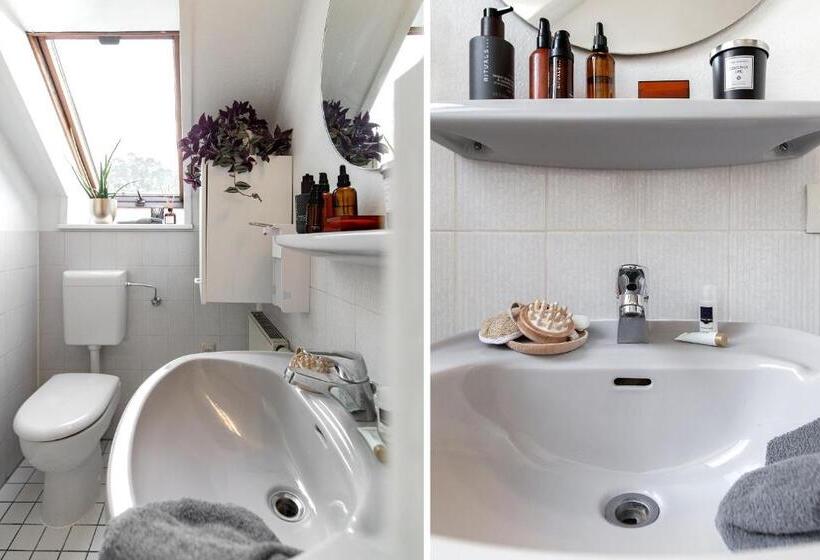 اتاق استاندارد سه تخته با سرویس بهداشتی مشترک, Pension Haus Am Kohfurth