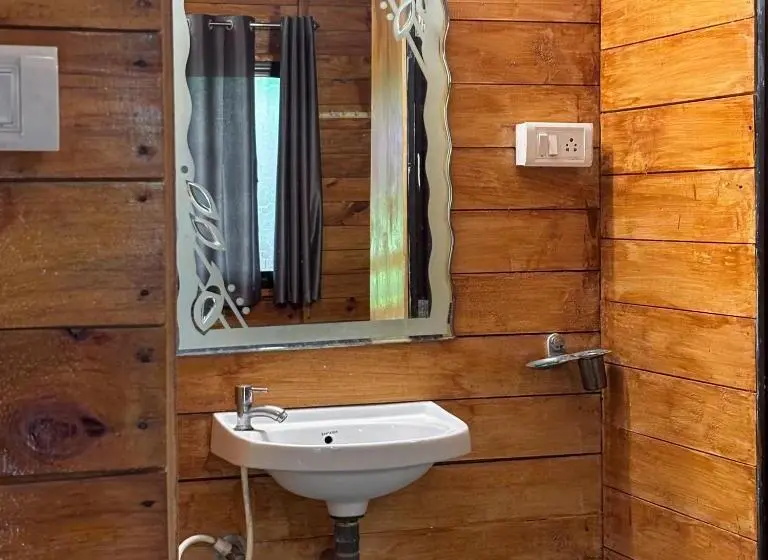デラックスルーム, Traverse Luxe Hostel Palolem