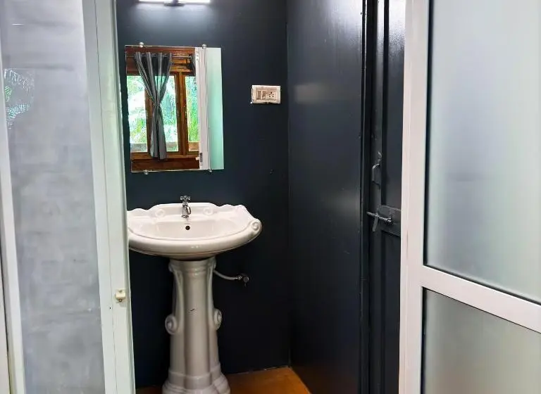 スーペリアールーム, Traverse Luxe Hostel Palolem