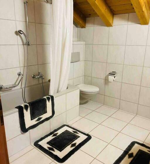 غرفة قياسية رباعية حمام مشترك, Bed & Breakfast Sternen