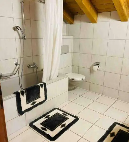 Chambre Quadruple Standard Salle de Bains Commune, Bed & Breakfast Sternen
