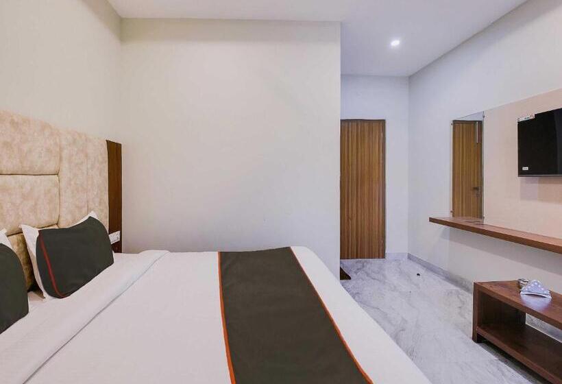 Трехместный Номер Классика, Collection O Hotel Simhadri Grand