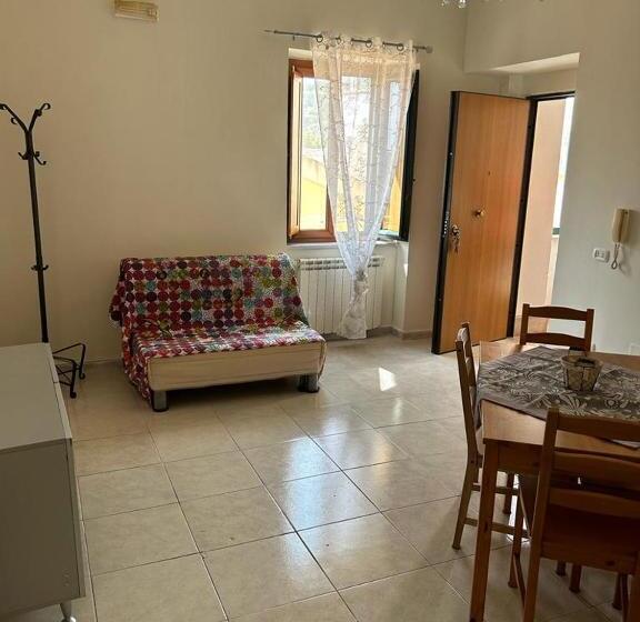 דירת חדר, Dimora Ripicella