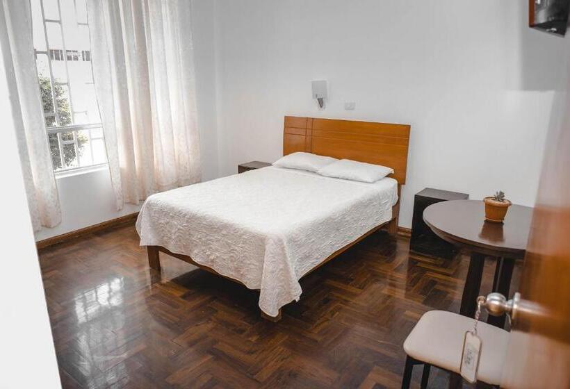 اتاق استاندارد, Las Dalias