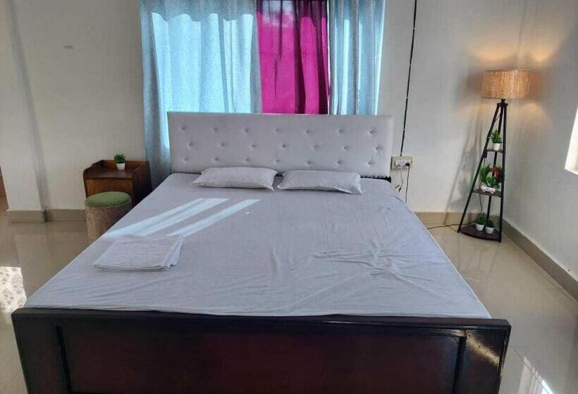 חדר קלאסי לשלושה, Spot On Hubash Home Stay