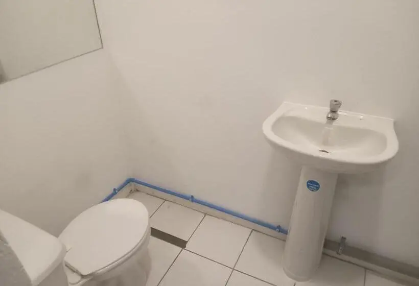 Standard Kolmen Hengen Huone, Hostal 4 Estaciones