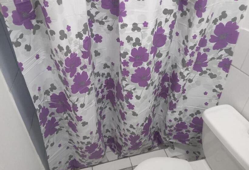 Номер Стандарт Совместная Ванная, Hostal 4 Estaciones