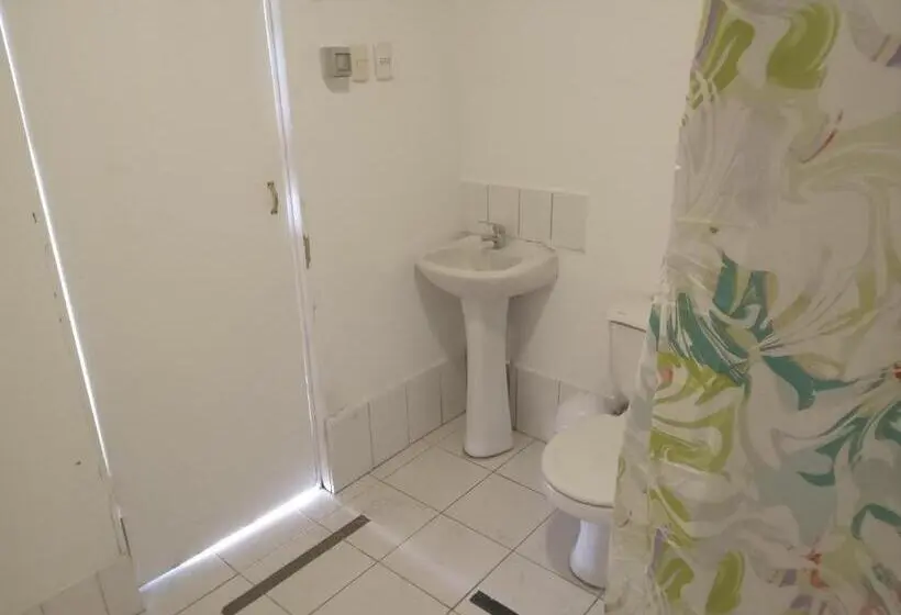 Perhehuone, Hostal 4 Estaciones