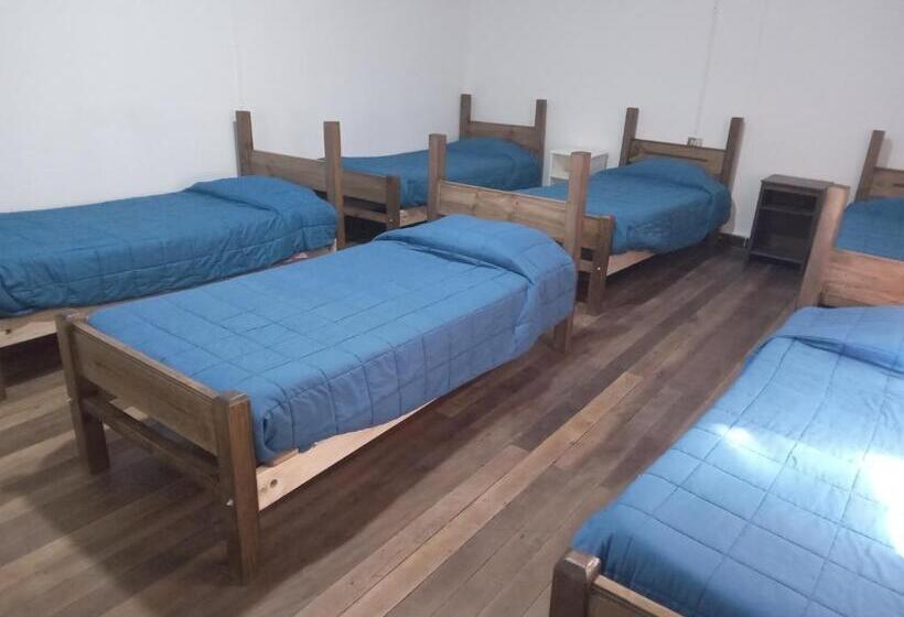 Семейный Номер, Hostal 4 Estaciones