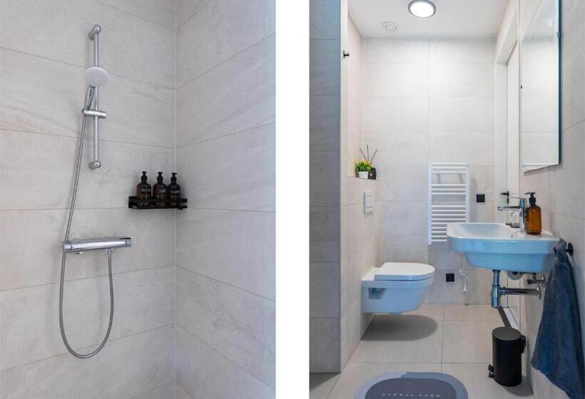 スタンダードルーム, Luxury Room With King Size Bed