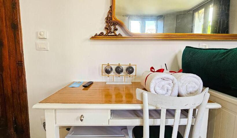 발코니가 있는 4인용 스탠다드 룸, Da Residenza Avezzano