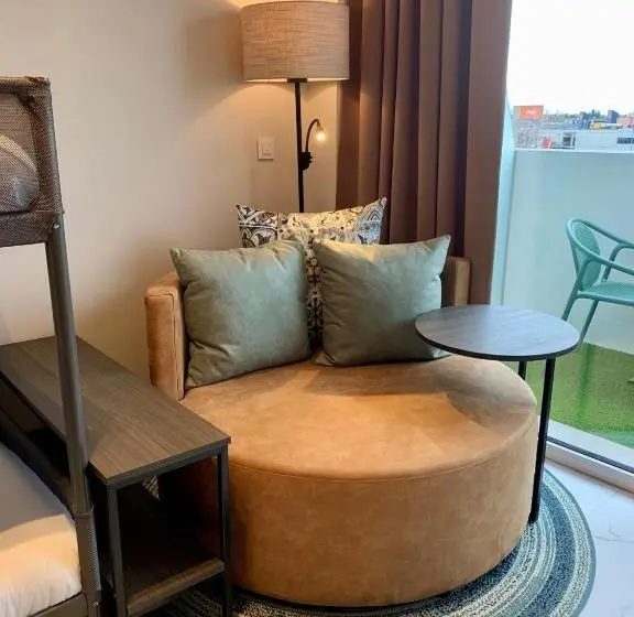 エコノミールーム, Student Experience Madrid Pozuelo   Luxury Hostel