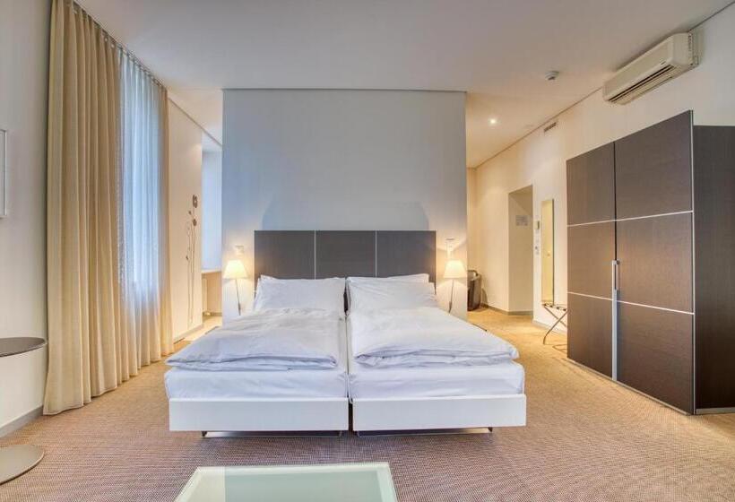 דירת שני חדרים, Hôtel Au Terminus