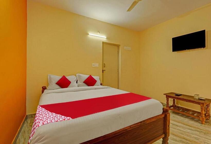 חדר קלאסי לשלושה, Oyo Flagship 81451 Surya Rooms