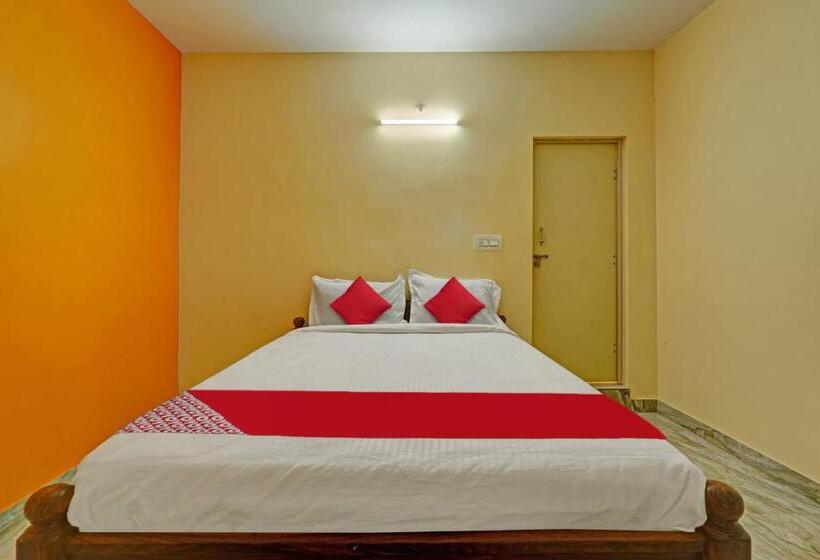 חדר קלאסי לשלושה, Oyo Flagship 81451 Surya Rooms