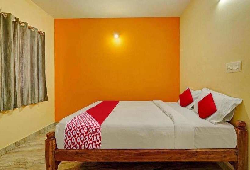 חדר קלאסי לשלושה, Oyo Flagship 81451 Surya Rooms