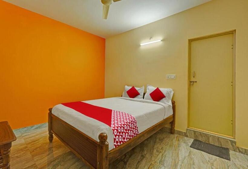 חדר קלאסי לשלושה, Oyo Flagship 81451 Surya Rooms