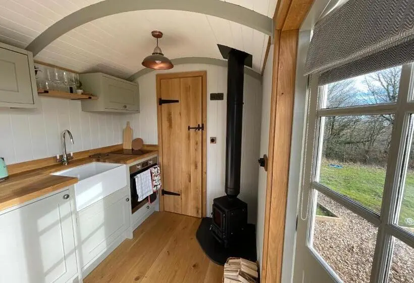 Standard-huone Puutarhanäkymä, Private And Peaceful Stay In A Luxury Shepherds Hut Near Truro