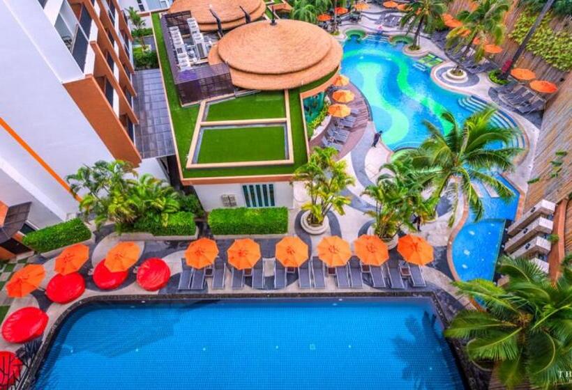 Люкс Вид на Бассейн, The Beach Heights Condotel Kata 500 Meters To Kata Beach