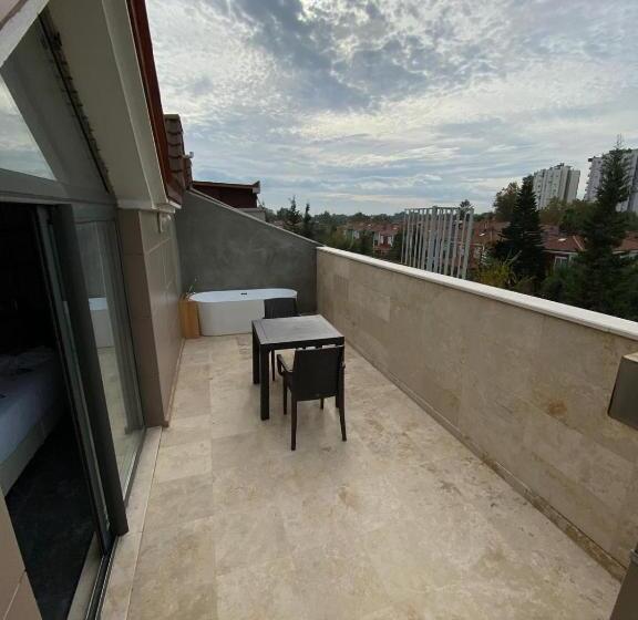 סוויטה עם טרסה, Iberis Hotel Lara