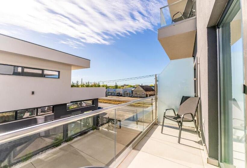 غرفة ديلوكس مزودة بشرفة, M City Apart