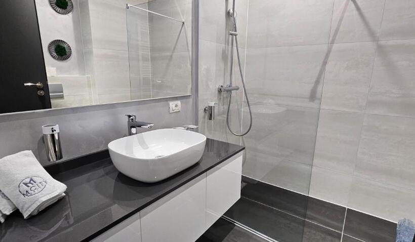 غرفة ديلوكس مزودة بشرفة, M City Apart