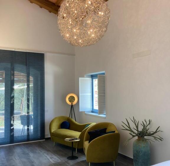 מיטת קינג בסוויטה, Collina D’oro