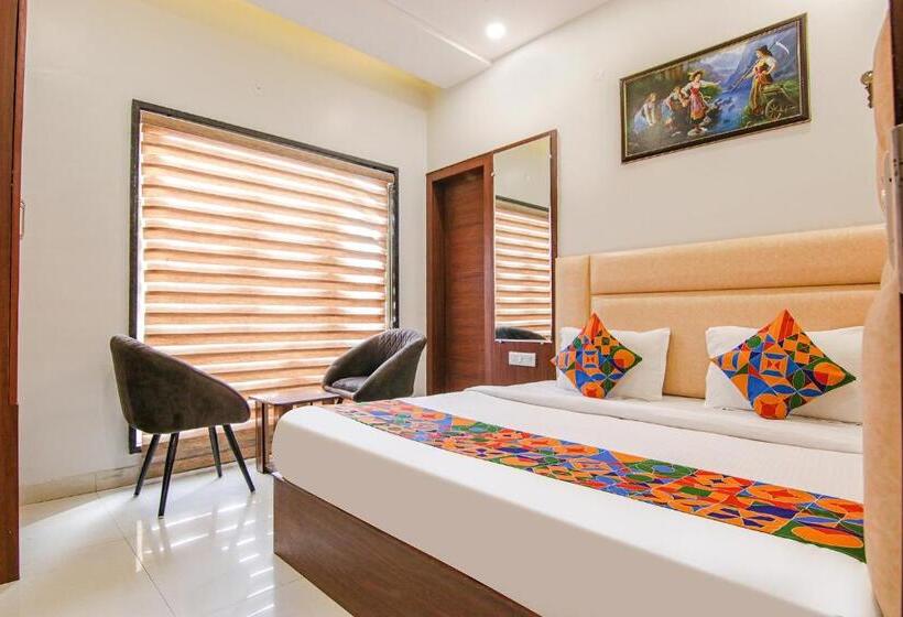 Habitació Deluxe, Fabhotel Golden City