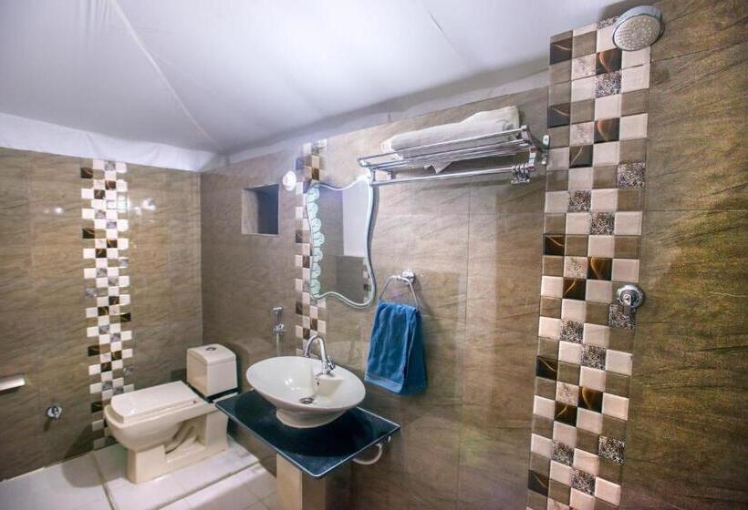 Люкс с Балконом, Hariyali Resort
