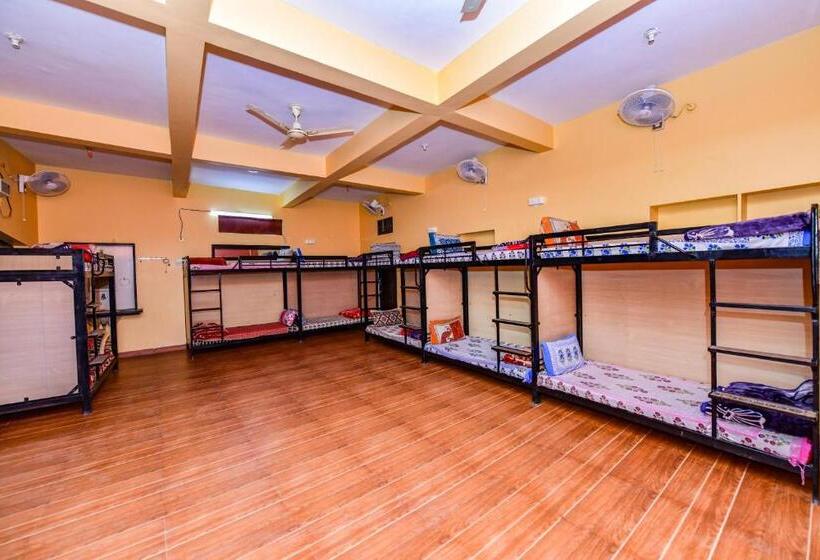 غرفة عائلية, Hariyali Resort