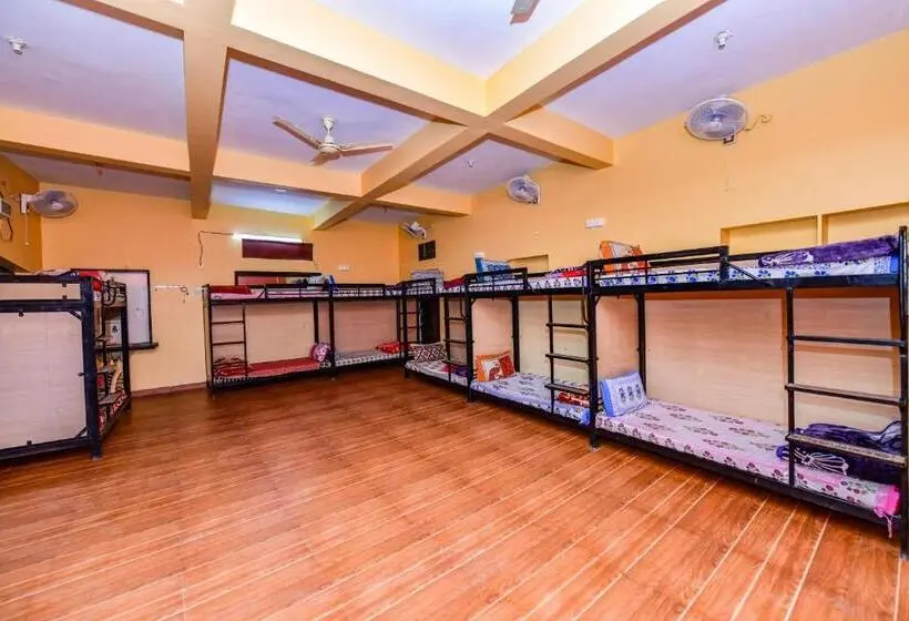Perhehuone, Hariyali Resort