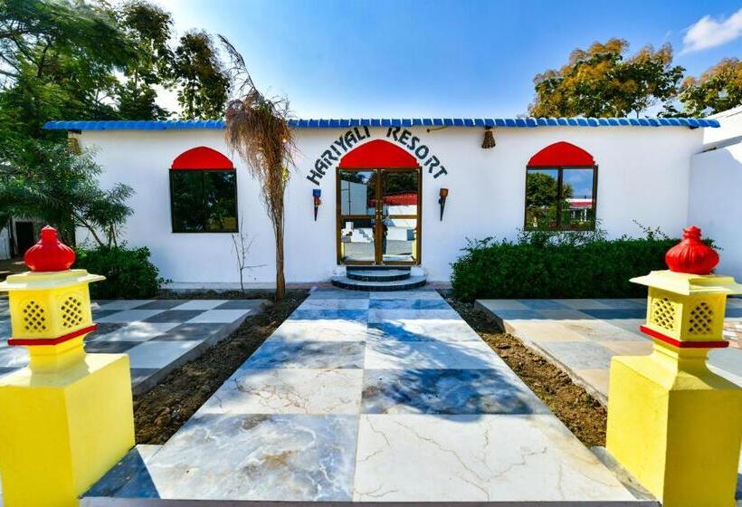 غرفة عائلية, Hariyali Resort