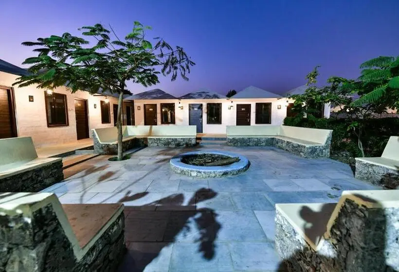 Perhehuone, Hariyali Resort