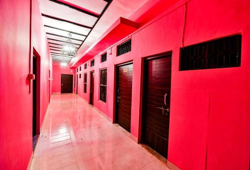 جناح ديلوكس, Hariyali Resort