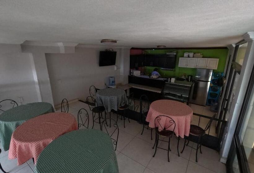 סוויטת 2 חדרי שינה, He Centro   Desayuno Incluido