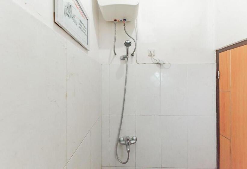 Люкс, Reddoorz Near Cikole Lembang