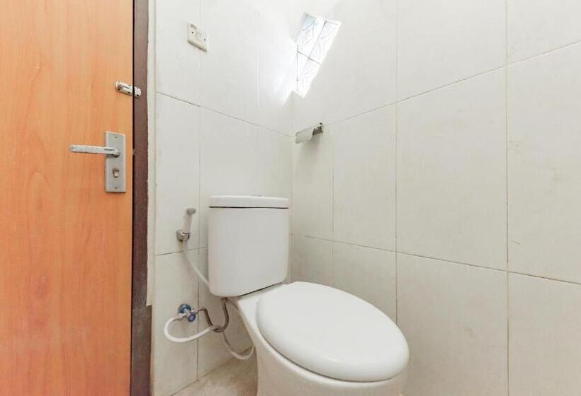 Люкс, Reddoorz Near Cikole Lembang