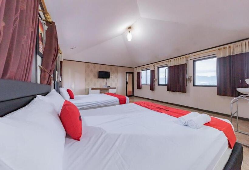 Семейный Номер, Reddoorz Near Cikole Lembang