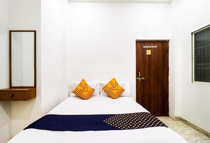 חדר קלאסי לשלושה, Spot On Anand P. Guest House