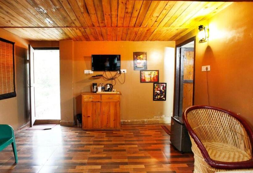 디럭스 룸, Vanasthali Jungle Resort Corbett By Royal Collection