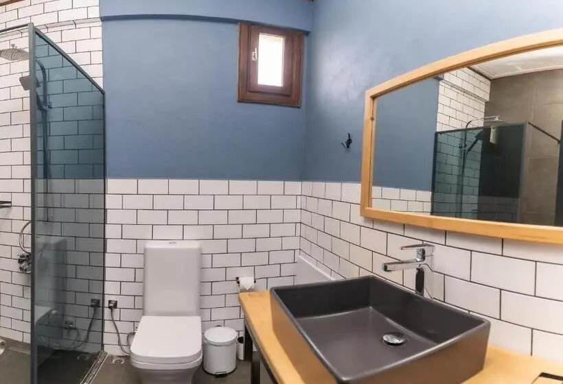 Perhehuone, Iliada Hotel Kaz Daglari